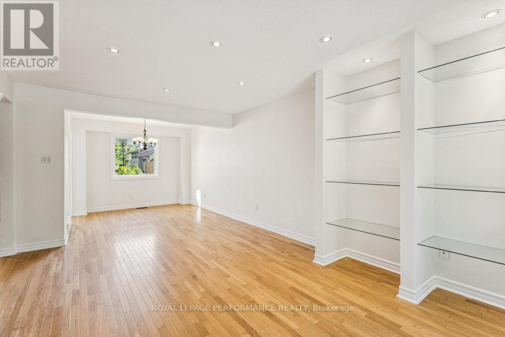 6 Gillespie Crescent, Ottawa, ON - Indoor Photo Showing Other Room