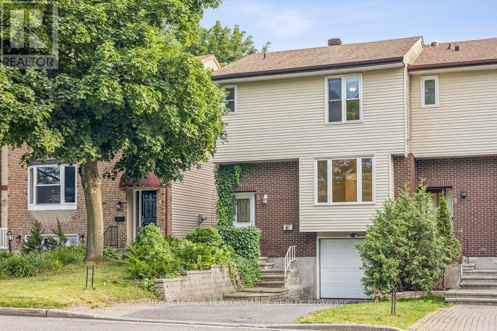 6 Gillespie Crescent, Ottawa, ON - Outdoor