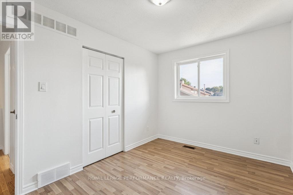 6 Gillespie Crescent, Ottawa, ON - Indoor Photo Showing Other Room