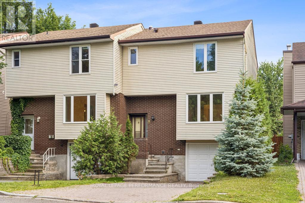 8 Gillespie Crescent, Ottawa, ON - Outdoor