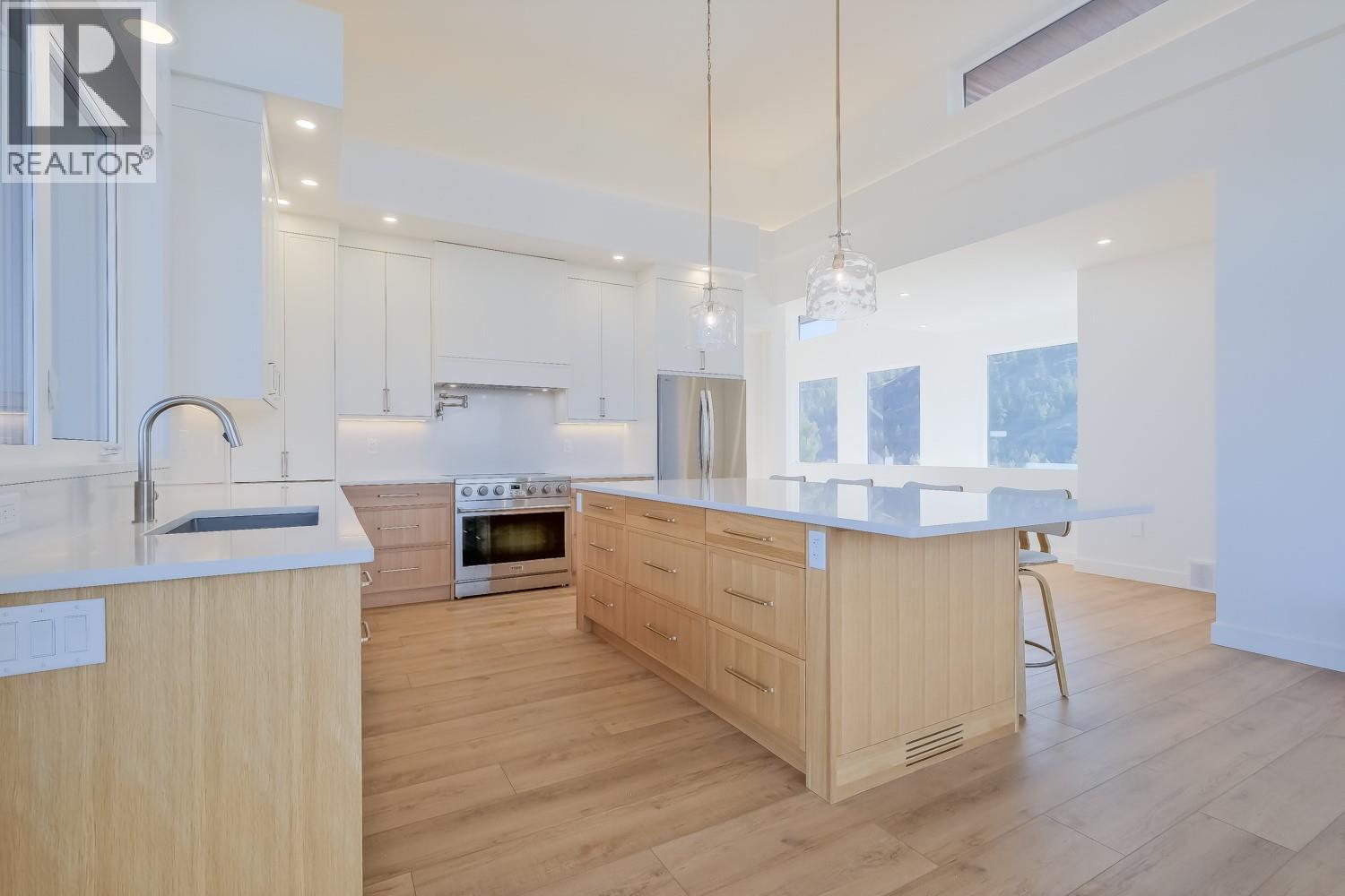 3331 Evergreen Drive Unit# 106, Penticton, BC