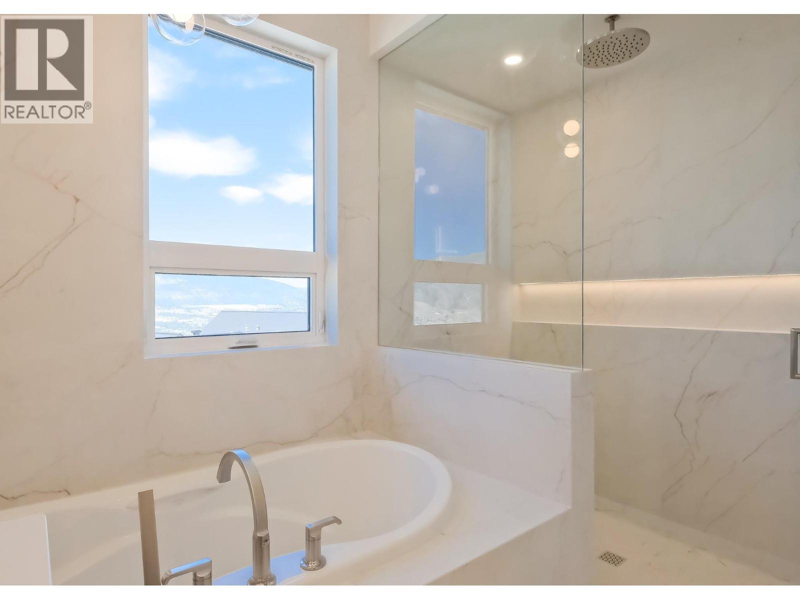 3331 Evergreen Drive Unit# 106, Penticton, BC