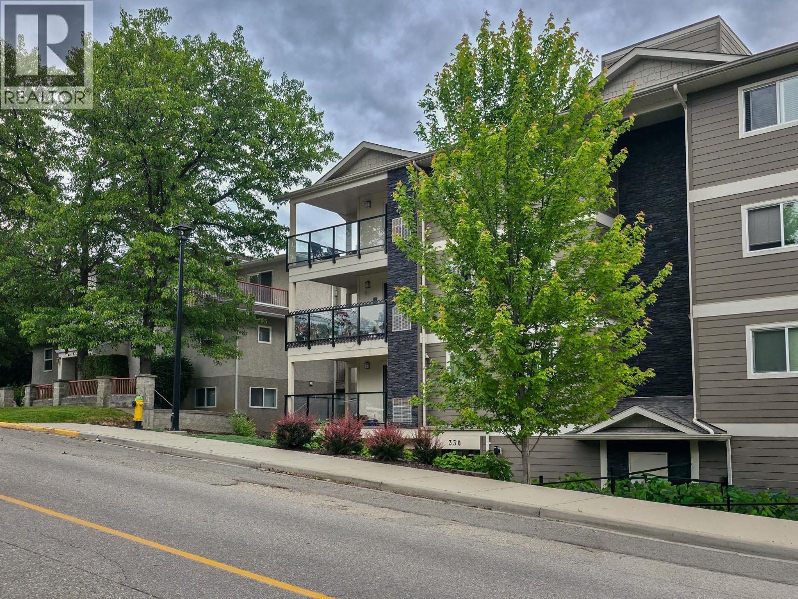 330 4 Avenue Se Unit# 402 Lot# 330, Salmon Arm, BC