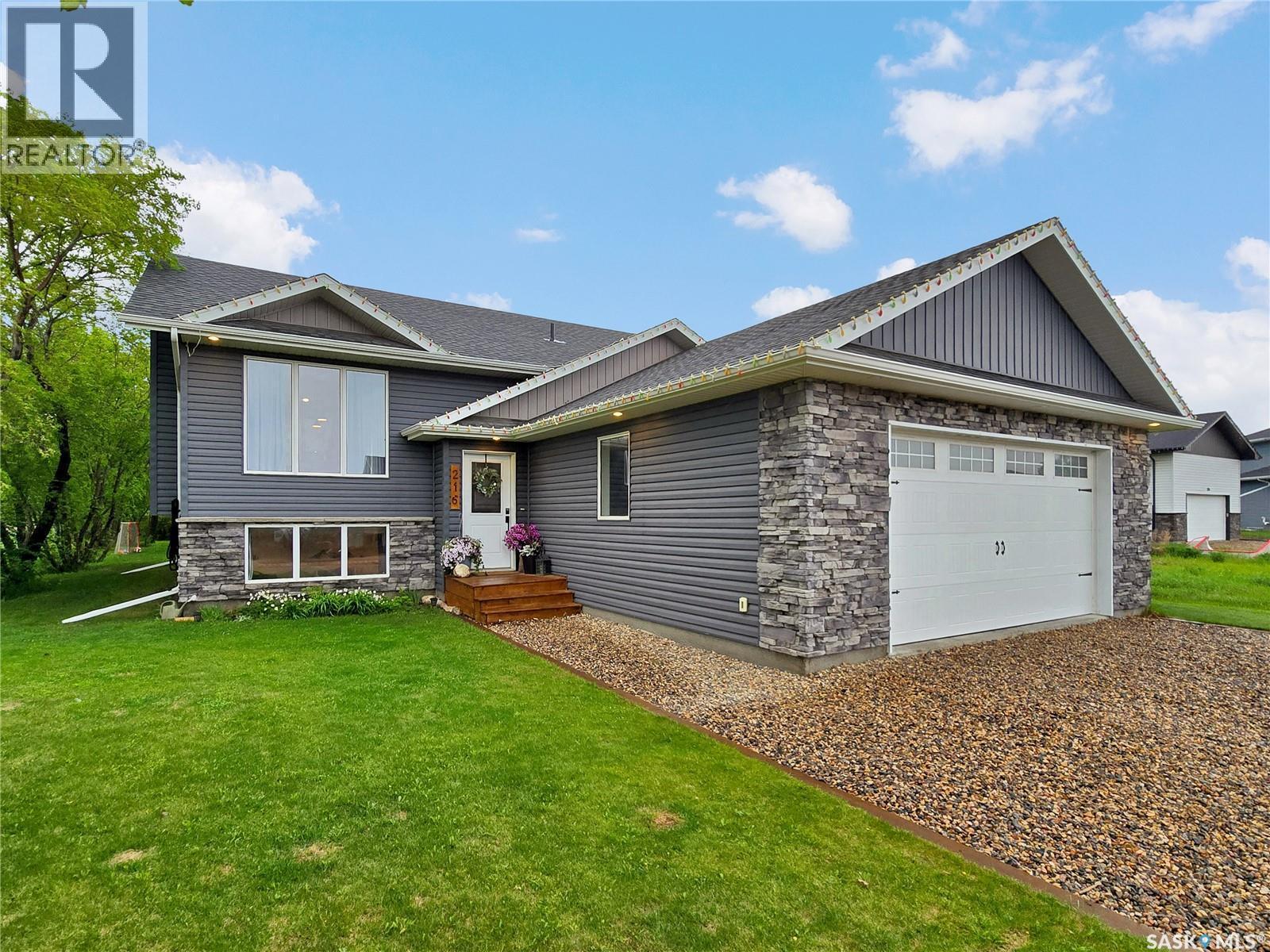 216 Willow Crescent, Waldheim, SK