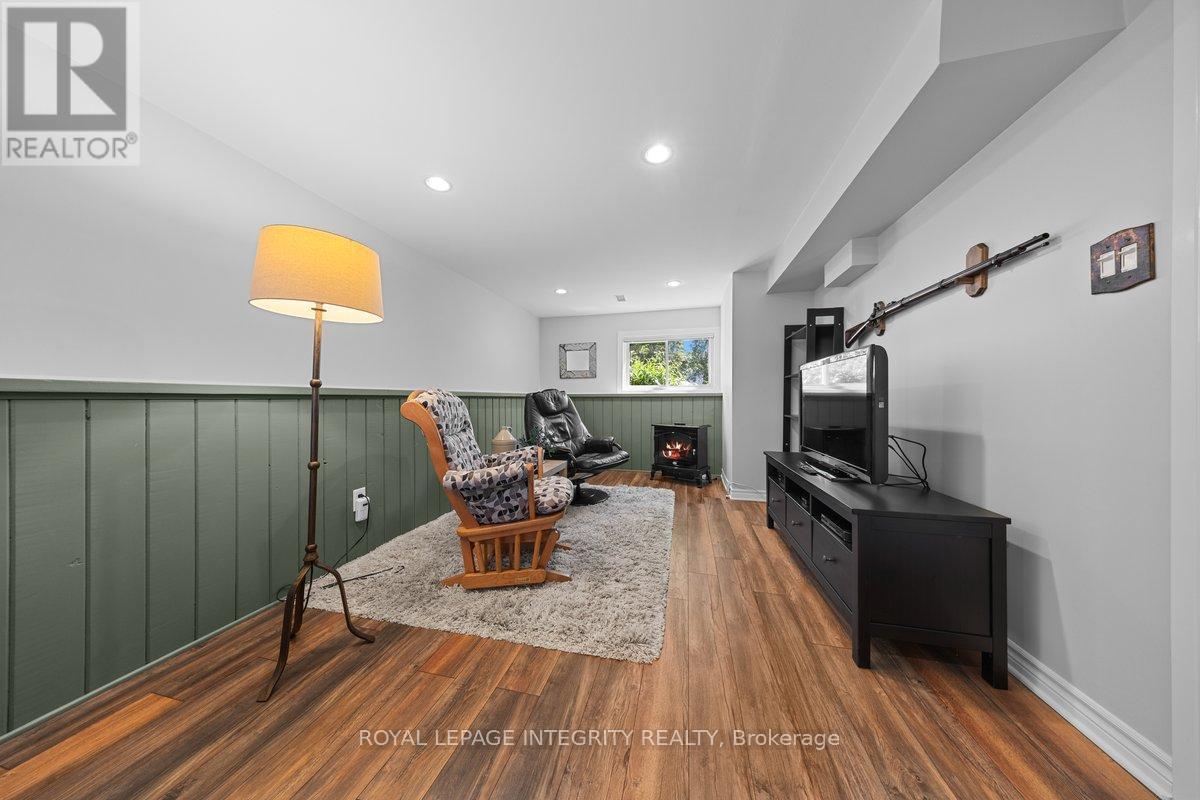 30 Biscayne Crescent, Ottawa, ON - Indoor