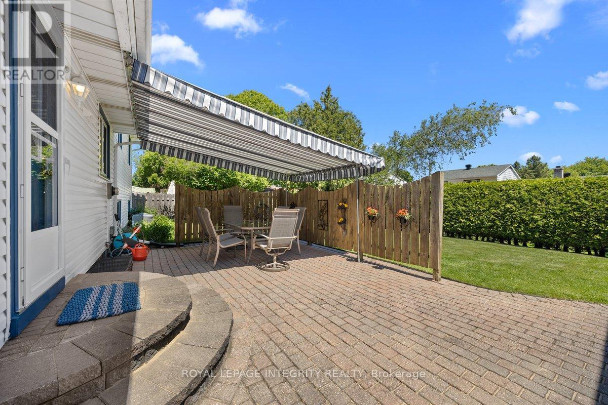 30 Biscayne Crescent, Ottawa, ON - Outdoor With Deck Patio Veranda
