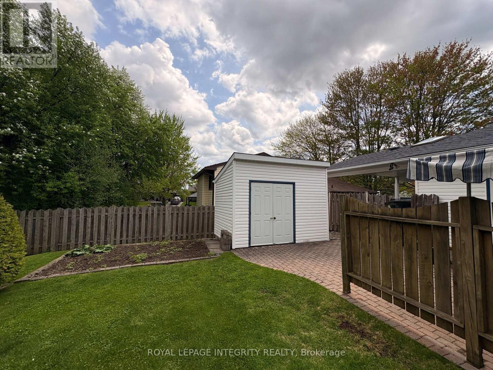 30 Biscayne Crescent, Ottawa, ON - Outdoor With Deck Patio Veranda
