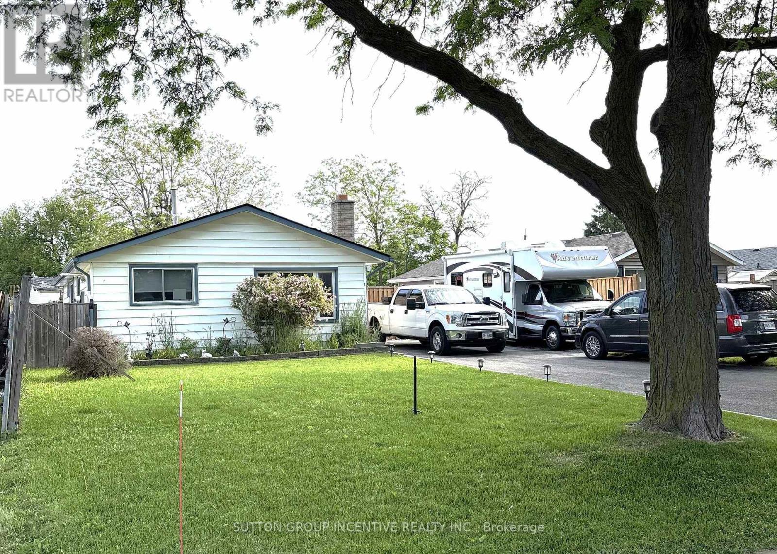 5 Lanark Crescent, St. Catharines, ON
