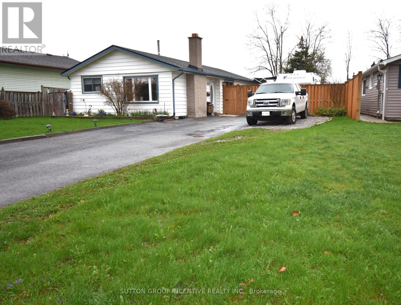 5 Lanark Crescent, St. Catharines, ON