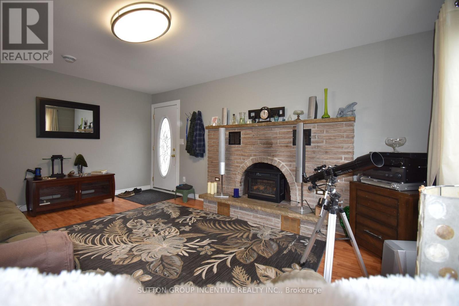 5 Lanark Crescent, St. Catharines, ON