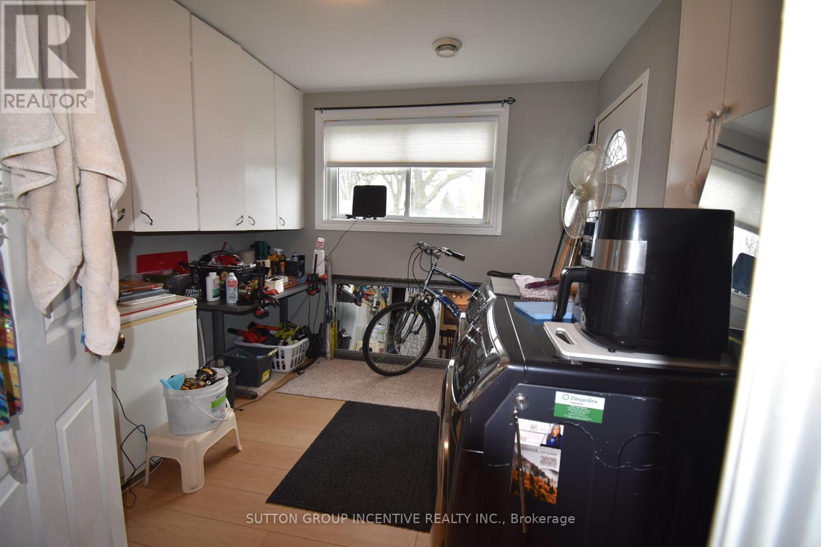 5 Lanark Crescent, St. Catharines, ON