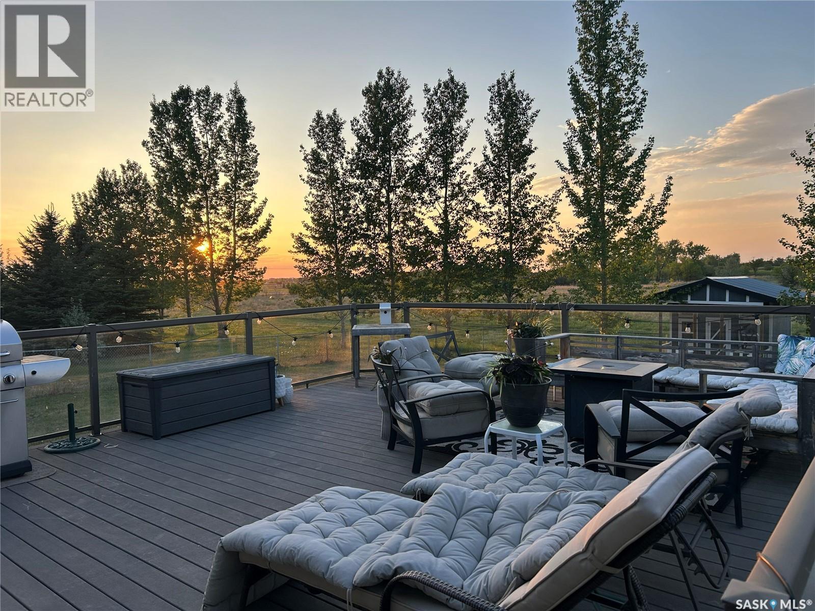 1451 1St Avenue Nw, Weyburn, SK