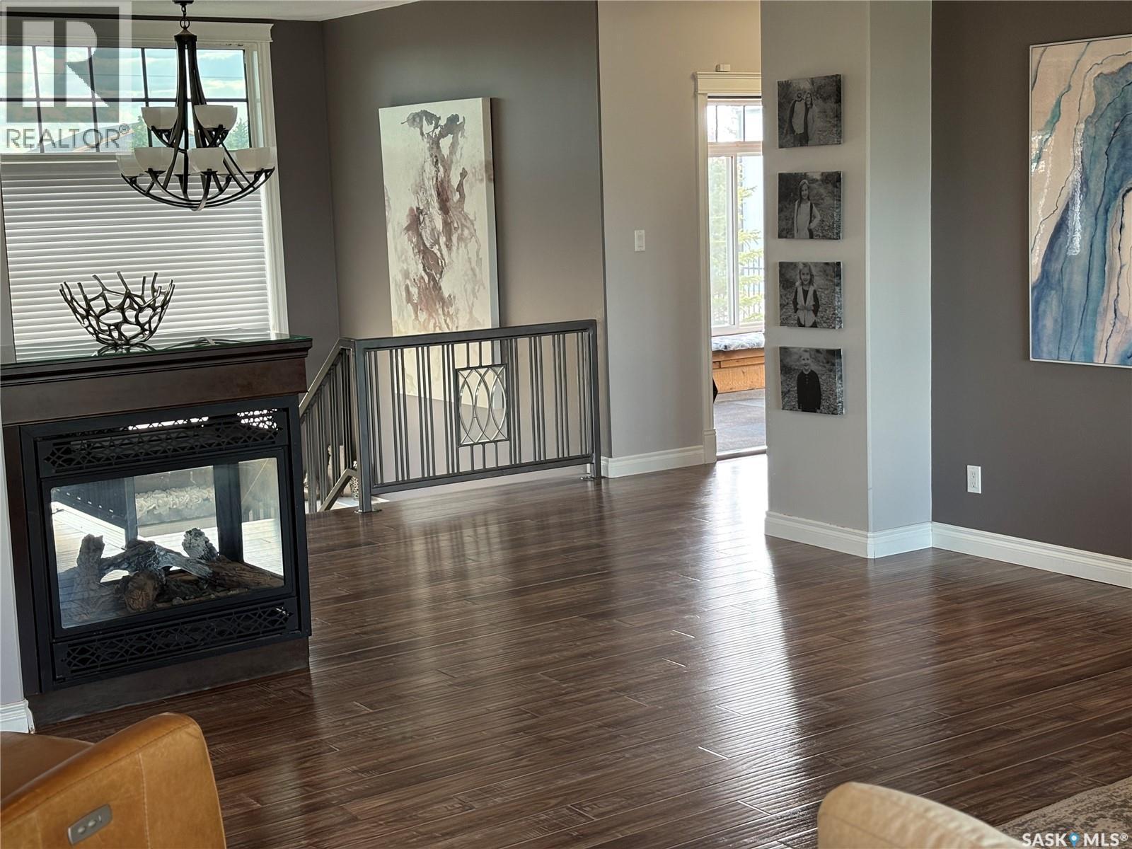 1451 1St Avenue Nw, Weyburn, SK