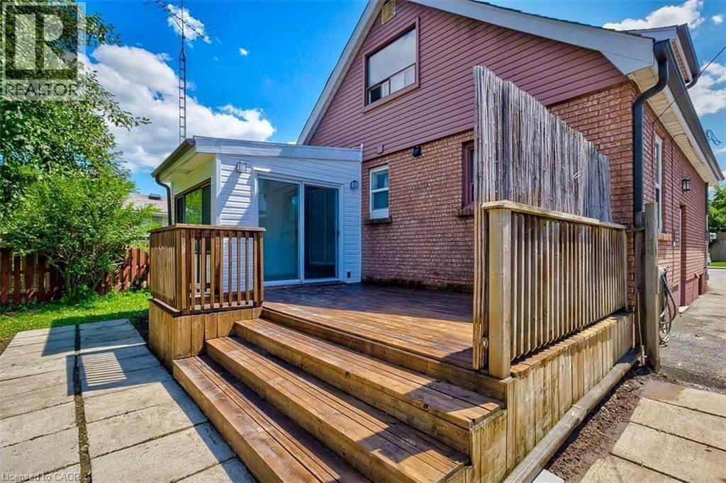 101 South Bend Road E Unit# Upper, Hamilton, ON