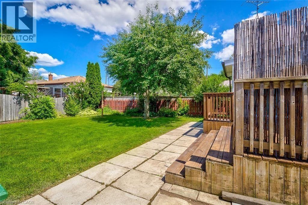 101 South Bend Road E Unit# Upper, Hamilton, ON