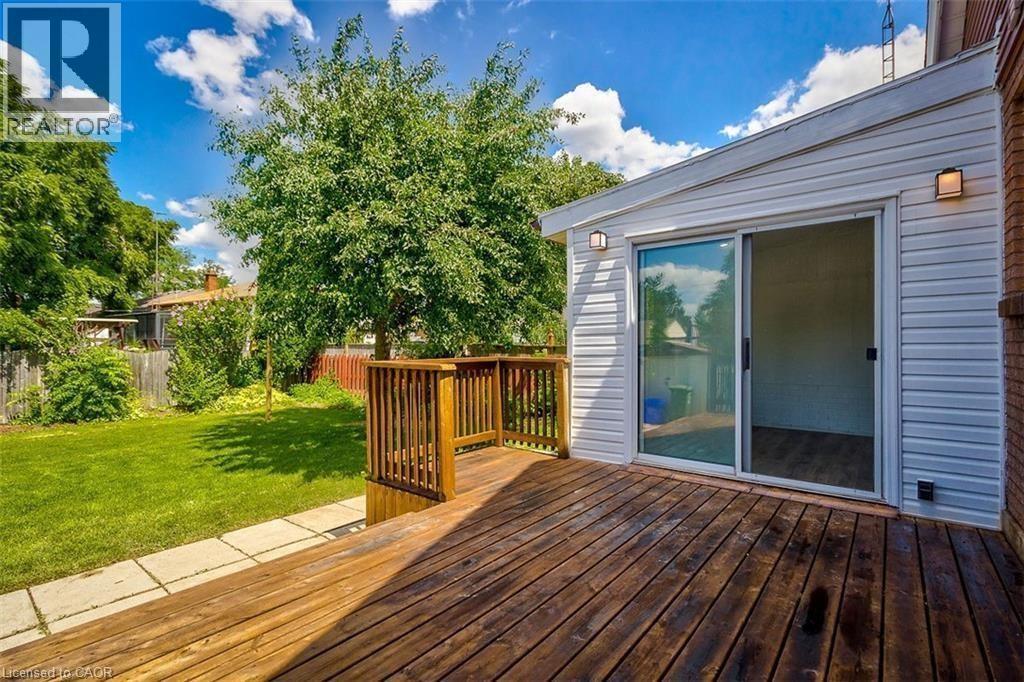 101 South Bend Road E Unit# Upper, Hamilton, ON
