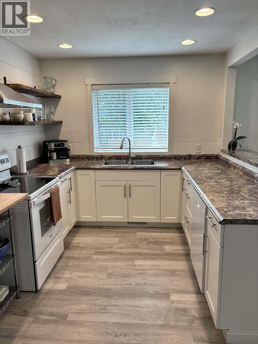 453 Alexander Avenue, Penticton, BC