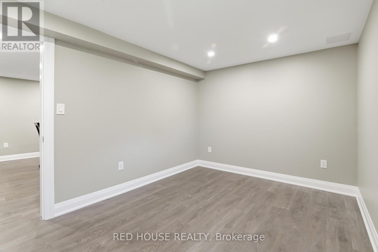 875 Brawley Road W, Whitby, ON