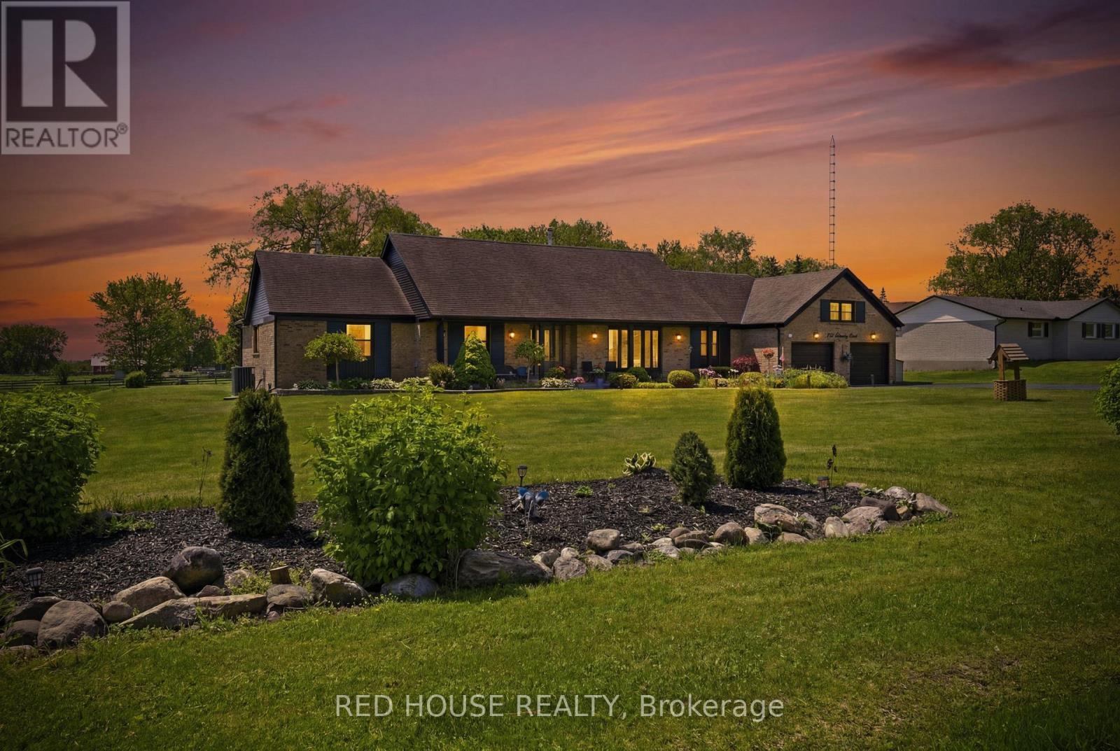 875 Brawley Road W, Whitby, ON
