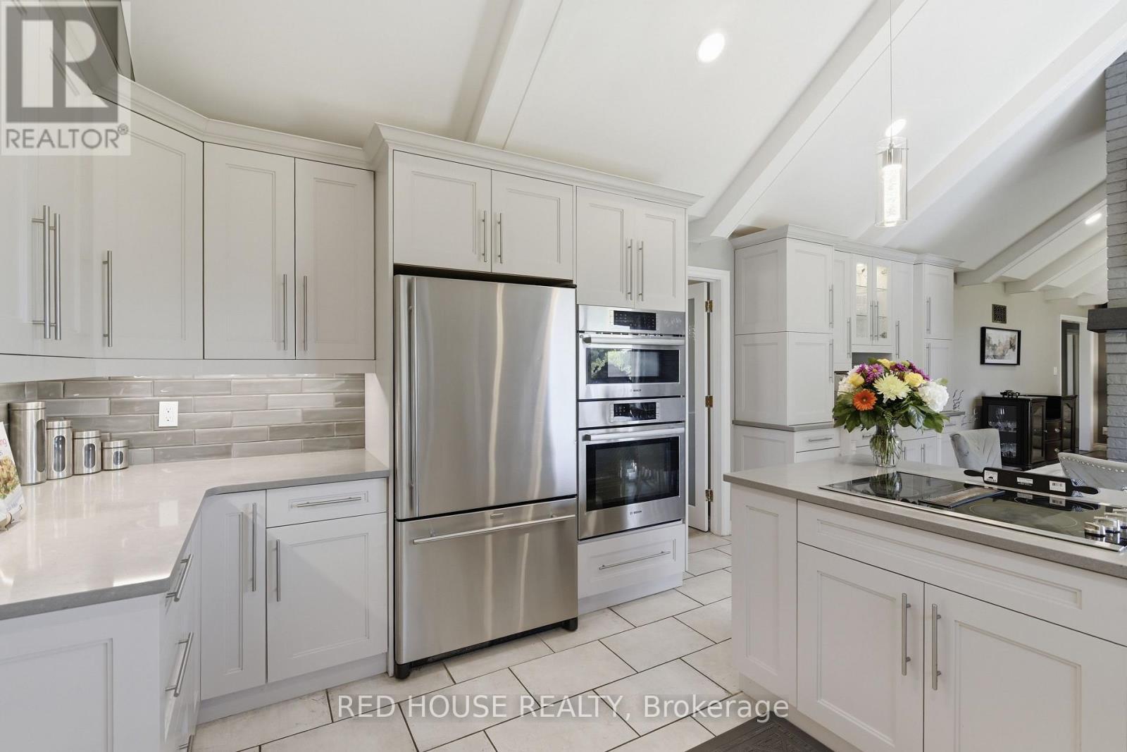 875 Brawley Road W, Whitby, ON