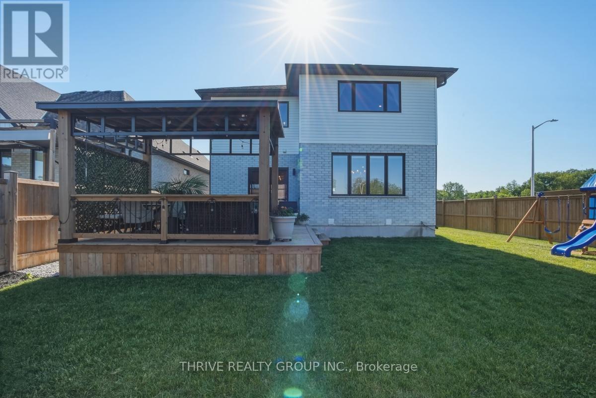 57 Briscoe Crescent, Strathroy-Caradoc (Ne), ON