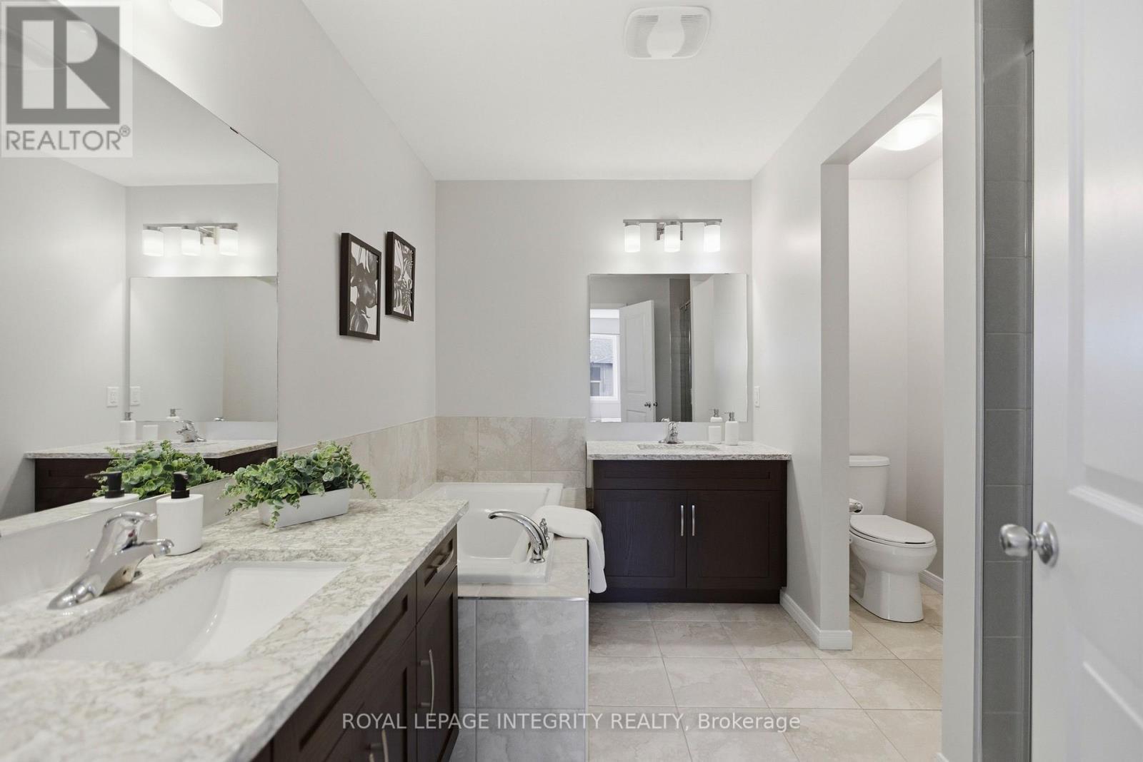 459 Cope Drive, Ottawa, ON - Indoor Photo Showing Bathroom