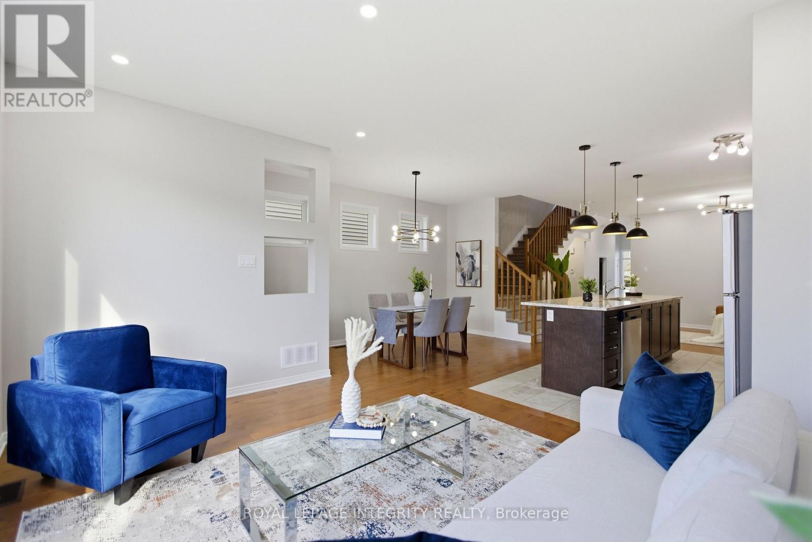 459 Cope Drive, Ottawa, ON - Indoor Photo Showing Living Room
