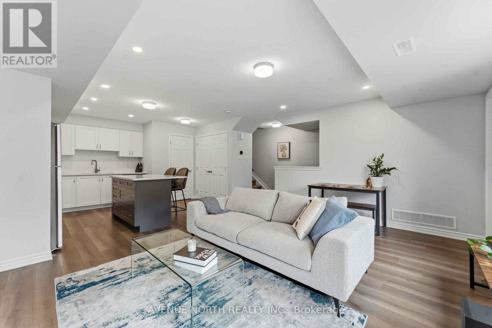 419 Pilot Private, Ottawa, ON