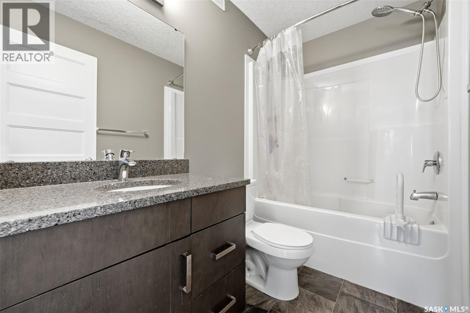 4321 Green Apple Drive E, Regina, SK