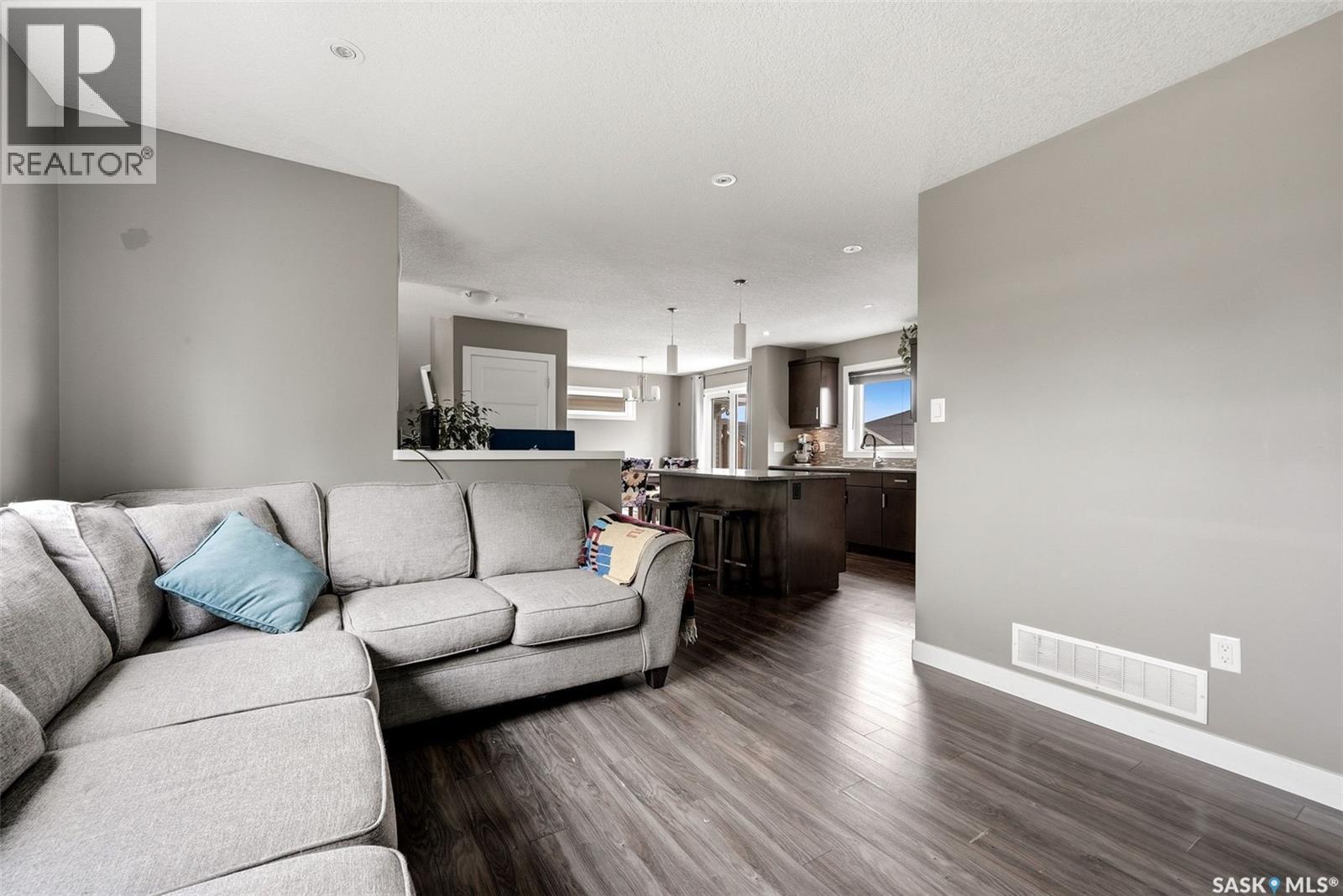 4321 Green Apple Drive E, Regina, SK