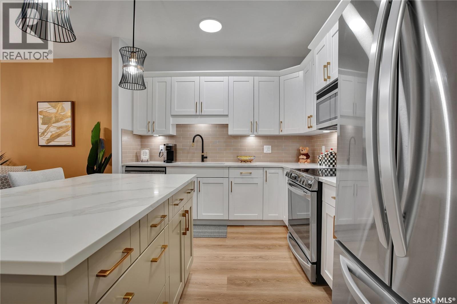 309 2730 Main Street, Saskatoon, SK - Indoor Photo Showing Kitchen With Upgraded Kitchen