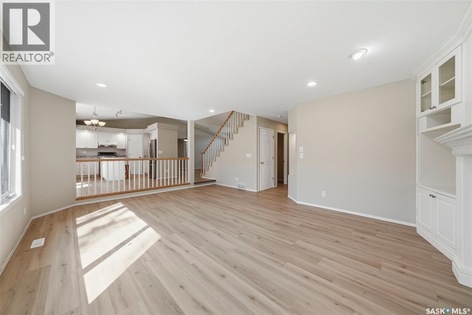 118 Hinitt Place, Saskatoon, SK