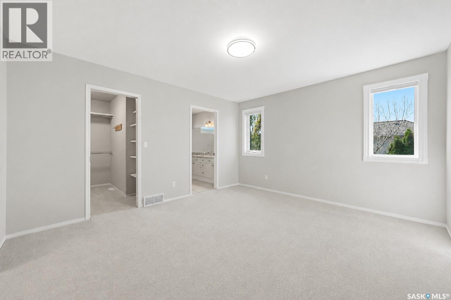 118 Hinitt Place, Saskatoon, SK