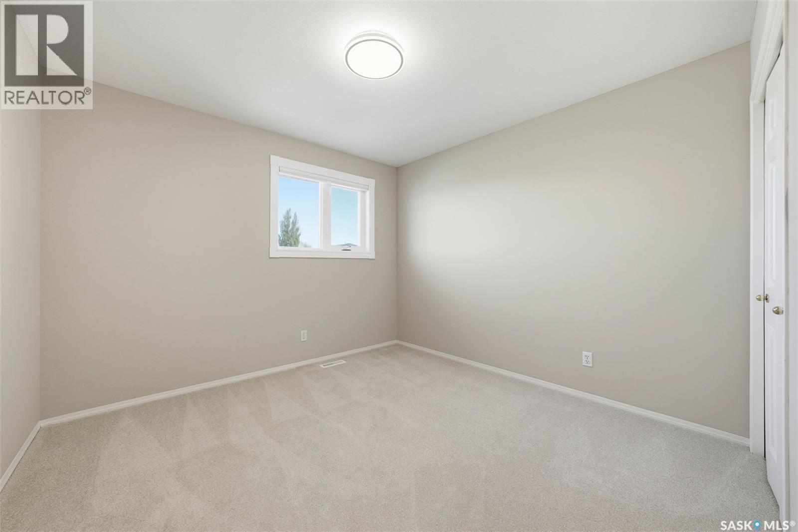 118 Hinitt Place, Saskatoon, SK