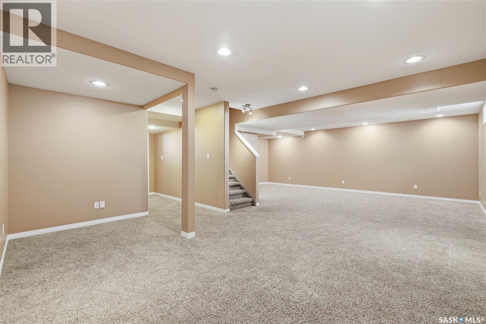 118 Hinitt Place, Saskatoon, SK