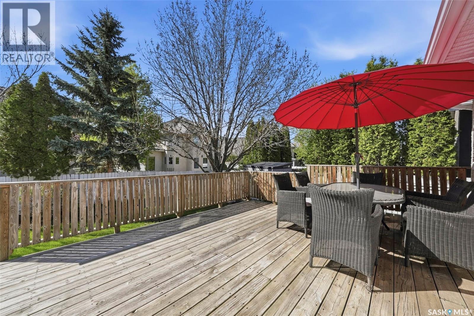 118 Hinitt Place, Saskatoon, SK