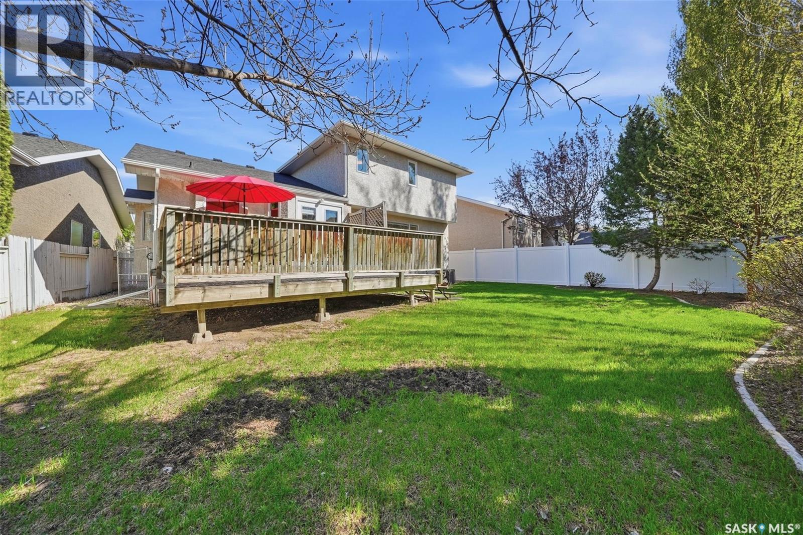 118 Hinitt Place, Saskatoon, SK