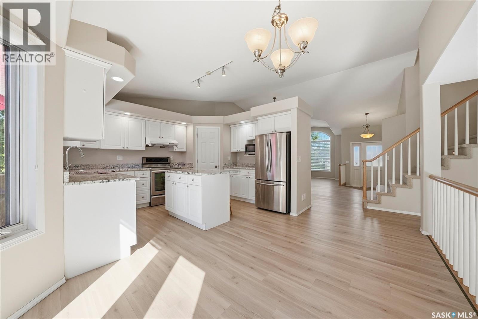 118 Hinitt Place, Saskatoon, SK