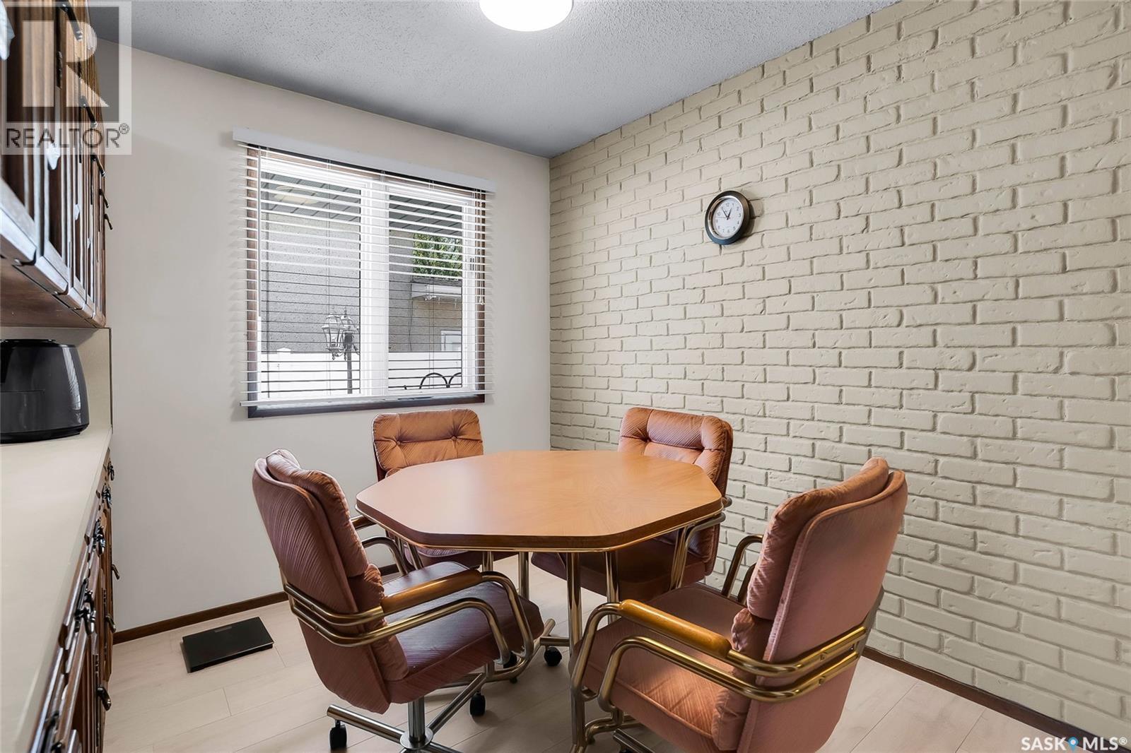 2 Cambridge Crescent, Saskatoon, SK