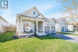 9 BROADPOINT STREET Wasaga Beach, ON L9Z 3B8