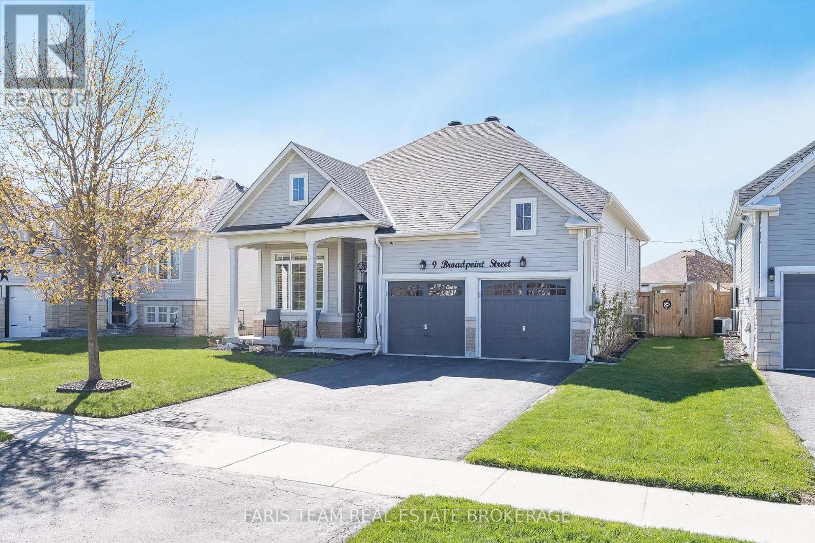 9 Broadpoint Street, Wasaga Beach, ON