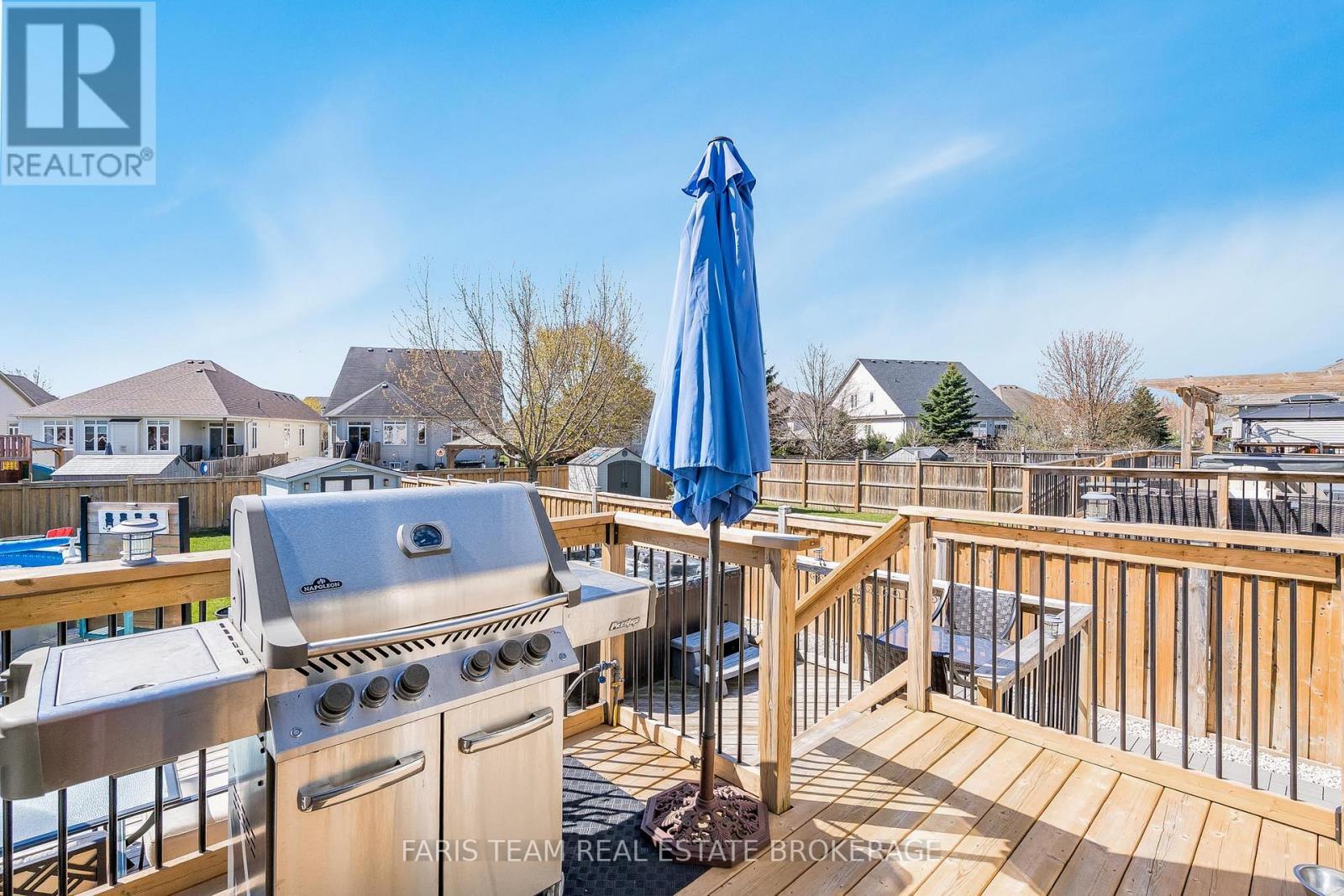 9 Broadpoint Street, Wasaga Beach, ON