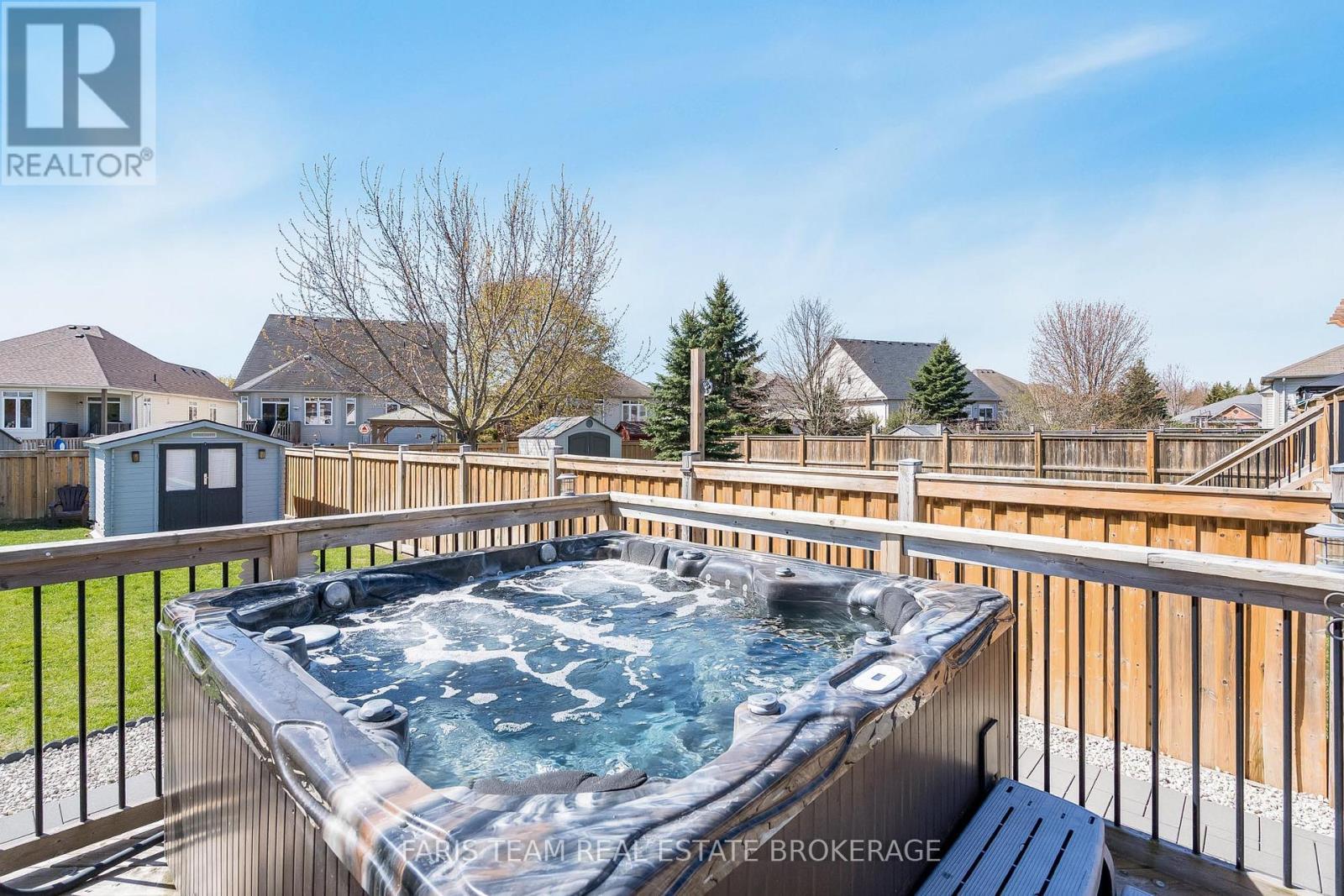 9 Broadpoint Street, Wasaga Beach, ON