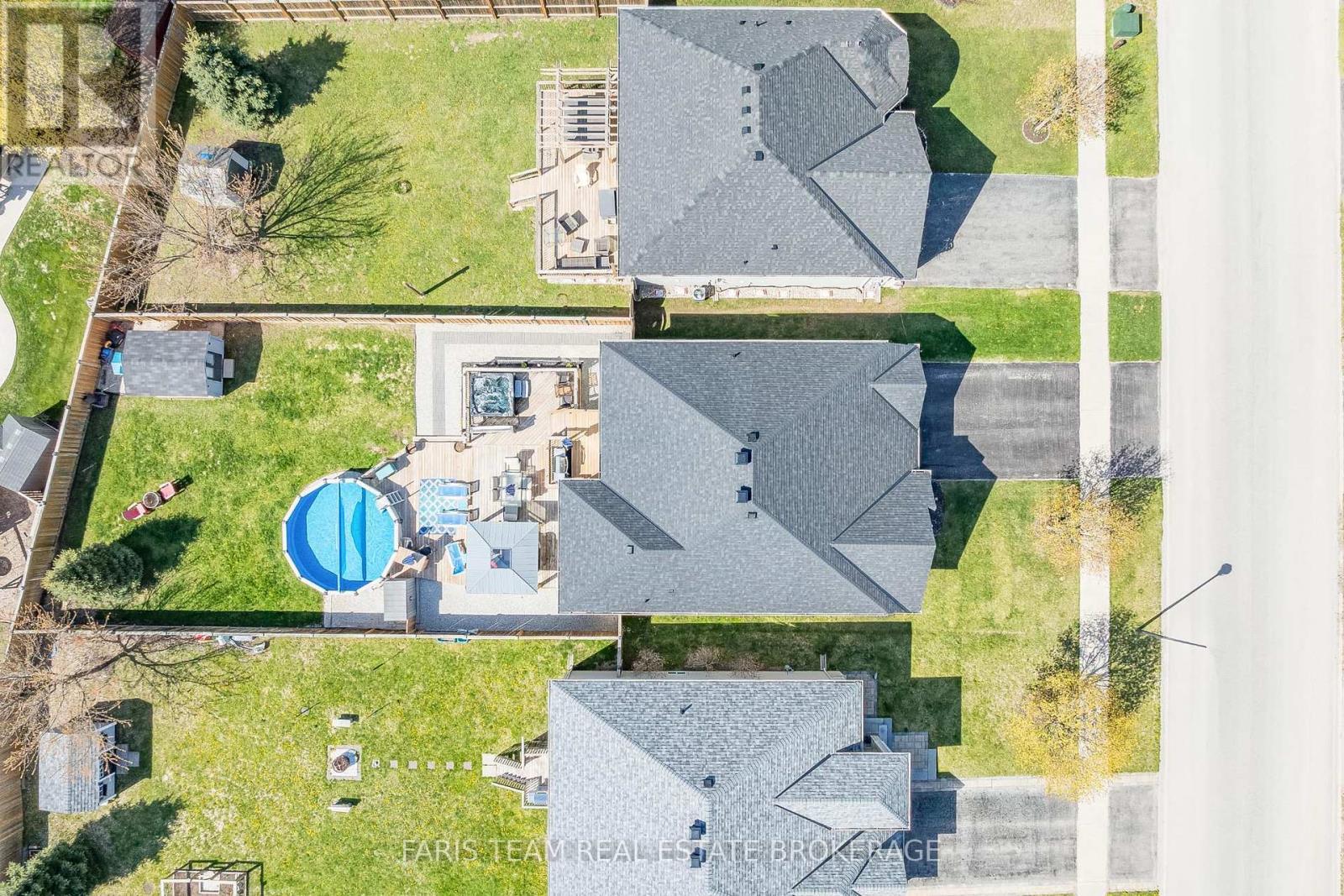 9 Broadpoint Street, Wasaga Beach, ON