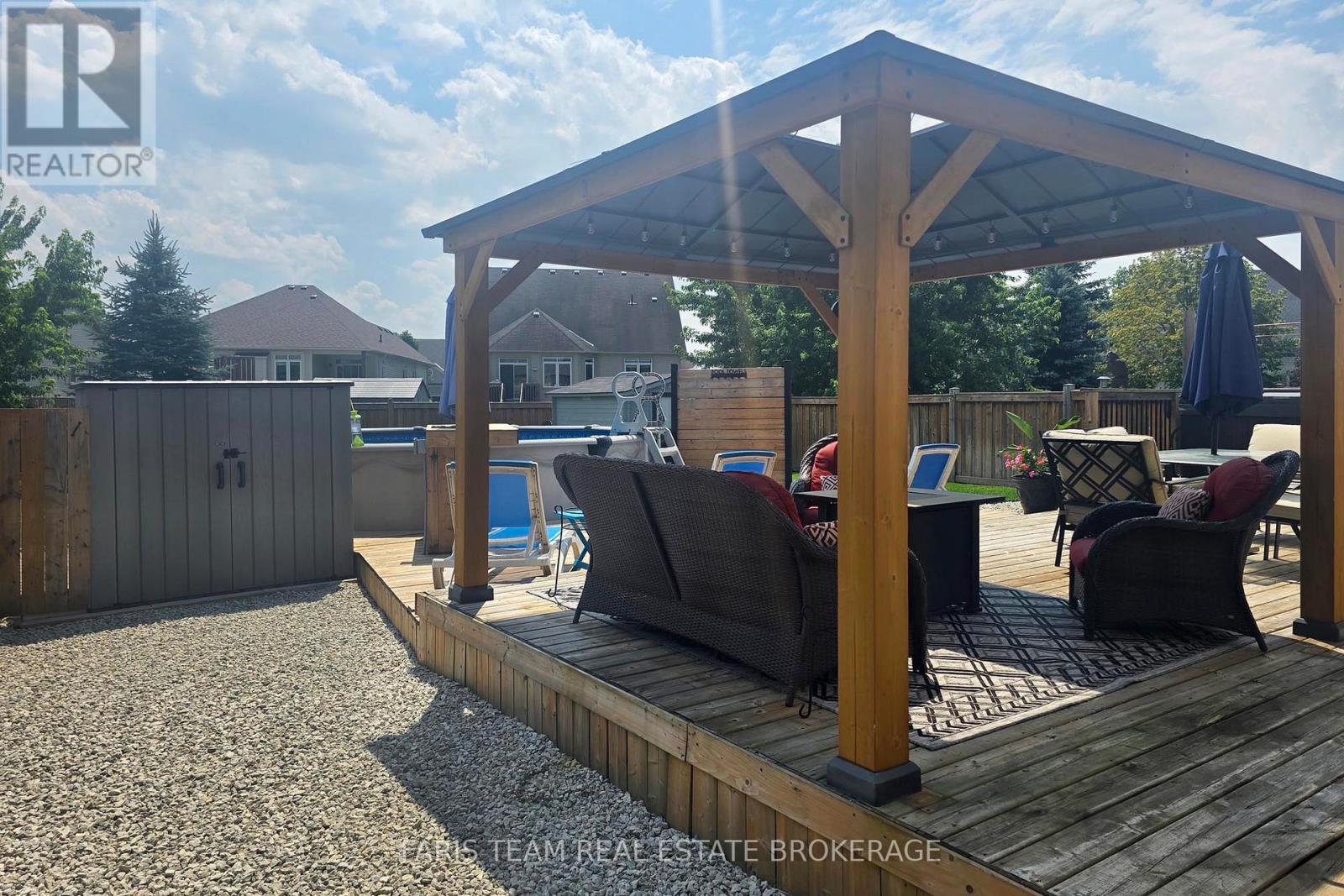 9 Broadpoint Street, Wasaga Beach, ON