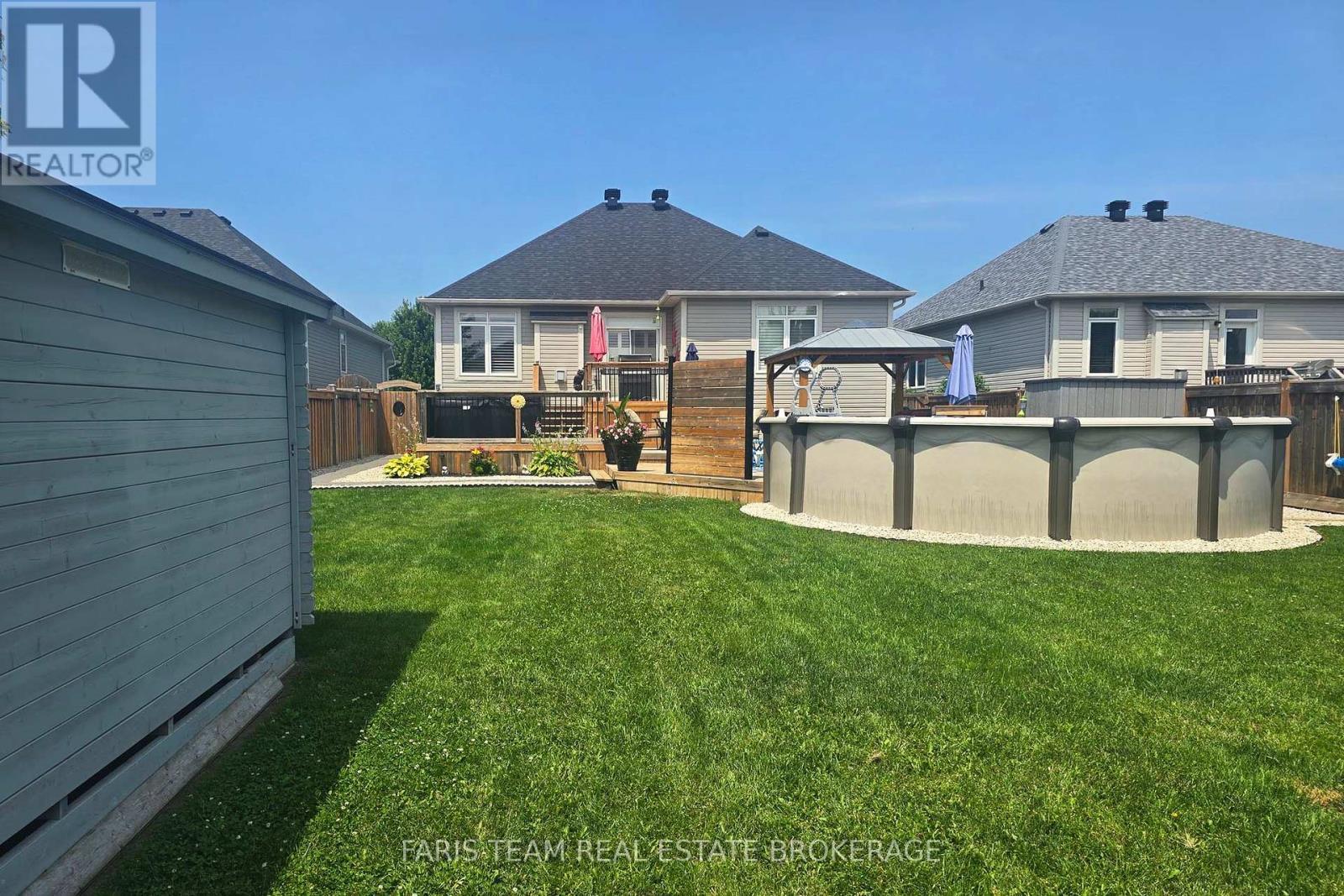 9 Broadpoint Street, Wasaga Beach, ON