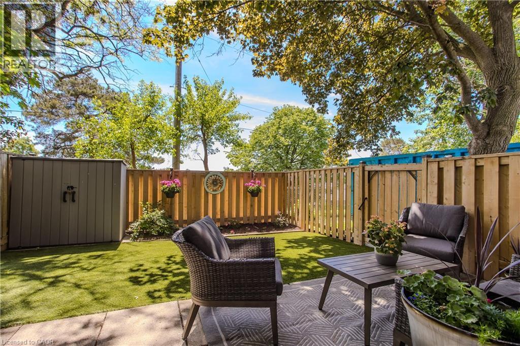 2157 Mountain Grove Avenue, Burlington, ON - Outdoor With Deck Patio Veranda