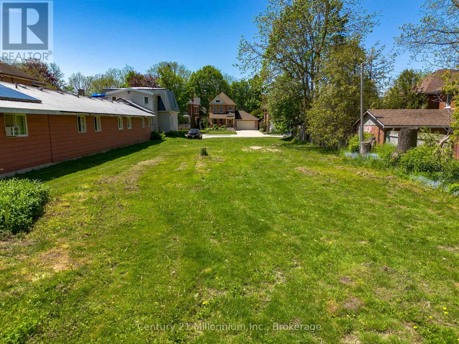 679 3Rd Avenue E, Owen Sound, ON