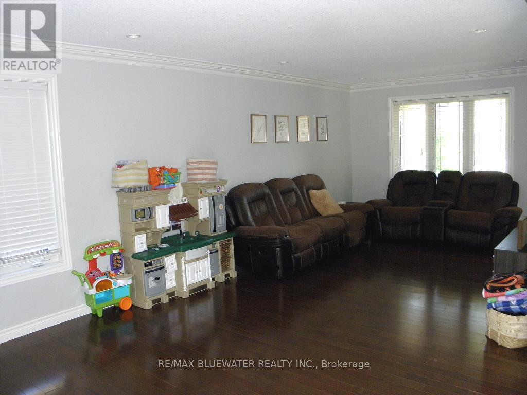 95 Deborah Drive, Strathroy-Caradoc (Ne), ON