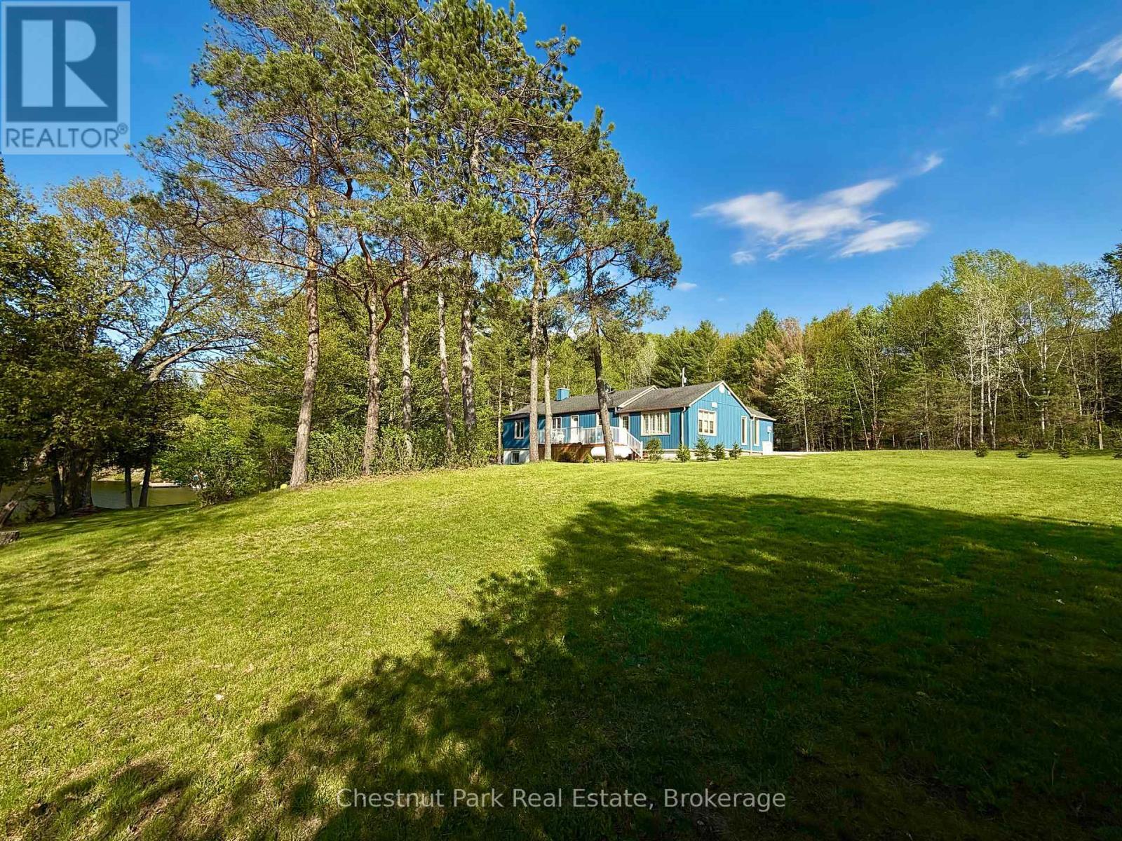 Flat to gently sloping 1 acre lot.. - 9211 118 Highway, Minden Hills (Minden), ON